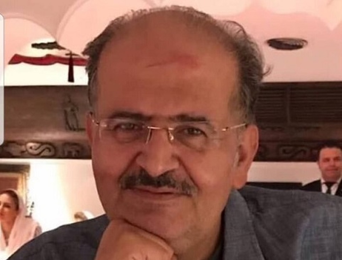 امروز (پنحم دی ماه) محمدنادر کاشانی خالق و تهیه کننده آثاری همچون “شب‌های تابستان، زیرآسمان شهر، باغچه مینو، بدون شرح، هژیر هاو جنگ هفتادو هفت پس از یک دوره سخت بیماری دار فانی را وداع گفت.