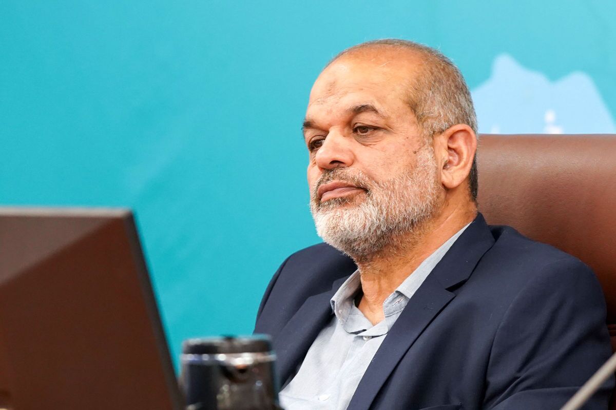 وزیر کشور خبر داد: فعالیت اجرایی برای انتخابات دوازدهمین دوره مجلس شورای اسلامی و ششمین دوره مجلس خبرگان رهبری که اسفندماه سال آینده در سراسر کشور برگزار می‌شود نیز آغاز شد.
