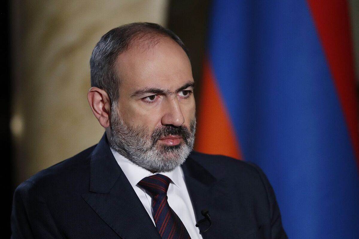 نیکول پاشینیان نخست وزیر ارمنستان  از بسته بودن گذرگاه لاچین برای مدت تقریبا ۲۰ روز ابراز نگرانی کرد. به گفته او این گذرگاه در این مدت از کنترل نیروهای صلحبان روسی در قره باغ خارج بوده است.