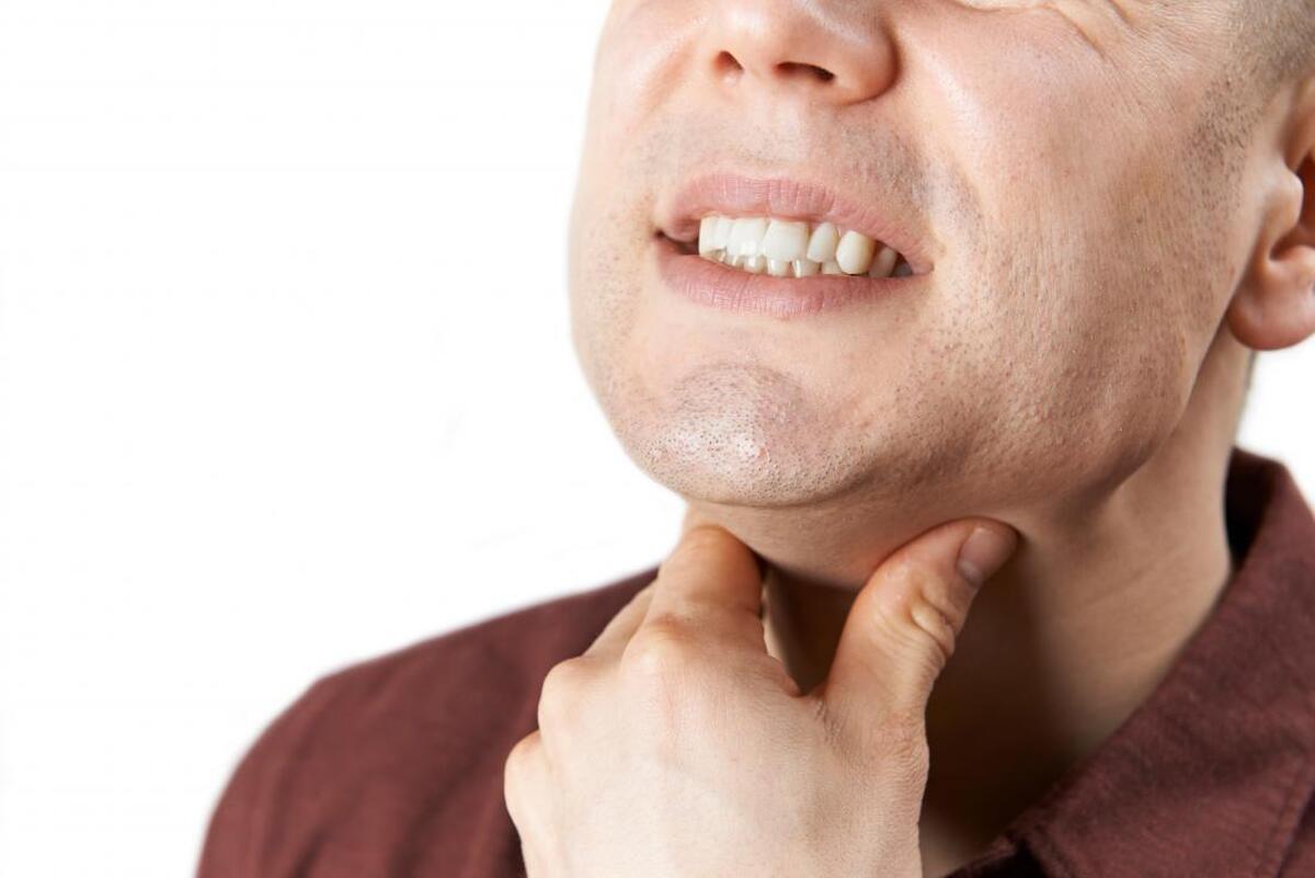 یک متخصص غدد و متابولیسم، دلایل کم کاری تیروئید شدید و عواقب آن را شرح داد.