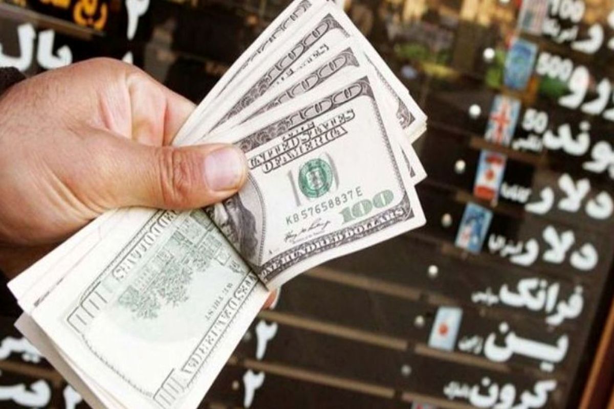 رئیس پلیس امنیت اقتصادی پایتخت از اجرای طرح برخورد با اخلالگران بازار ارز خبر داد و گفت: ۱۳ دلال ارزی در جریان این طرح دستگیر شدند.