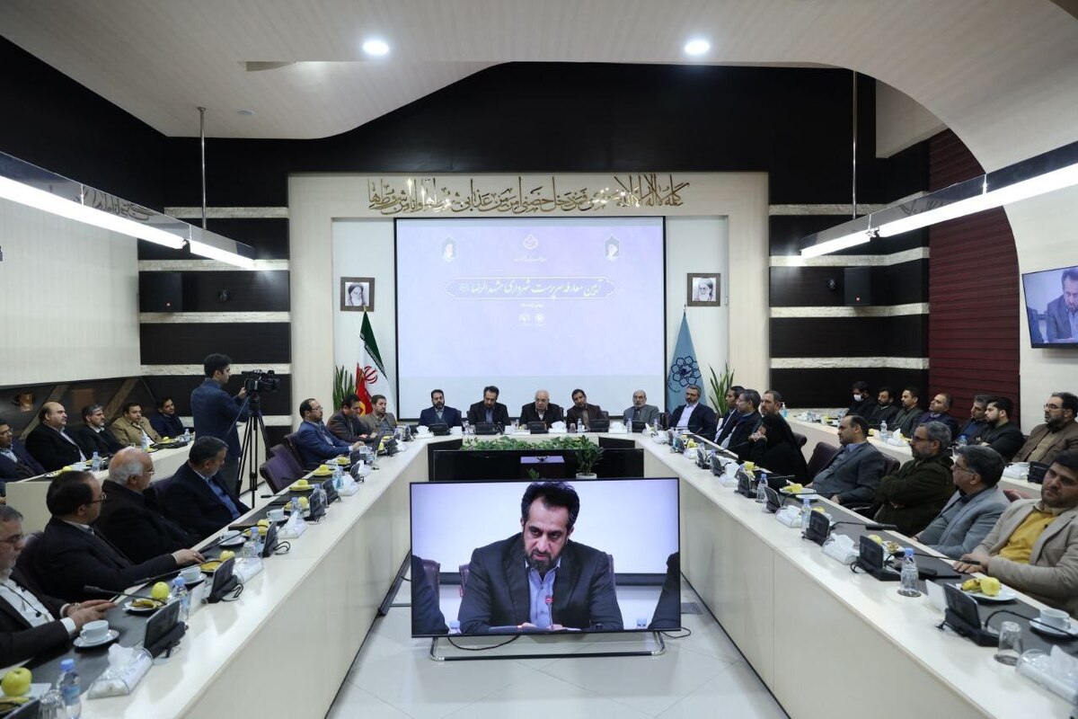 فرماندار مشهد گفت: شورای اسلامی شهر با سرعت و دقت می‌تواند منسجم تصمیم بگیرد و به وظیفه قانونی خود عمل کند، زیرا فعالیت‌های شهرداری مهم است و نباید در آن خدشه‌ای وارد شود.