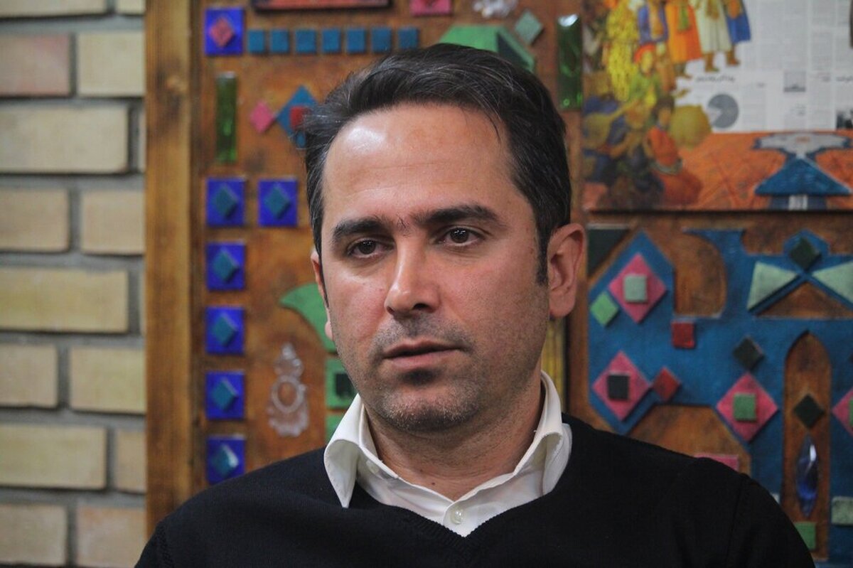 درحالی که مهدی تاج از علی خطیر به عنوان یکی از مشاوران خود یاد کرده بود، اما شنیده‌ها حکایت از آن دارد که این شخص همکاری خود را قطع کرده است.