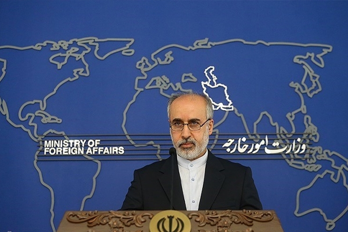 سخنگوی دستگاه سیاست خارجی در واکنش به اظهارات تهدید آمیز بلینکن تصریح کرد: دولت آمریکا بخوبی واقف است که جمهوری اسلامی ایران هیچگونه تعرض و تجاوز به سرزمین و منافع خود را بر نمی‌تابد و به متجاوزین بشکل قاطع و پشیمان کننده پاسخ می‌دهد.