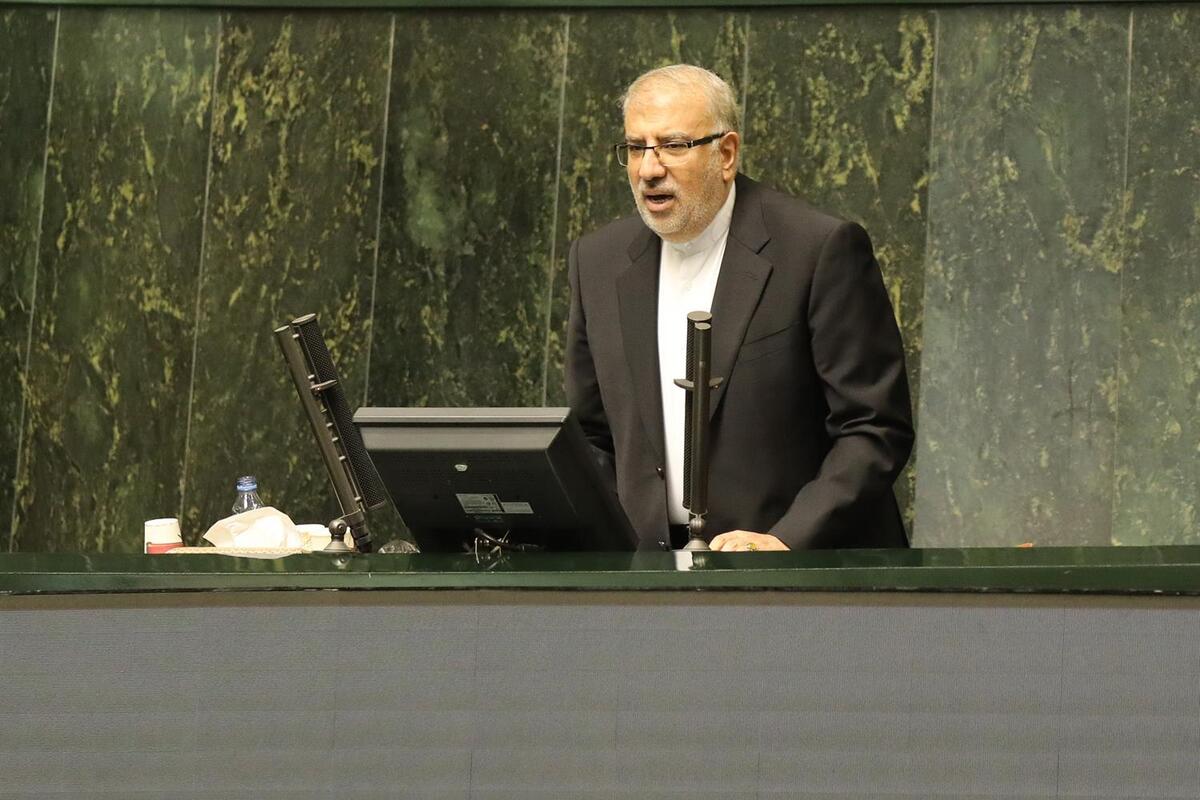 وزیر نفت گفت: در شرایطی که در حال سپری‌کردن زمستانی سخت و بی سابقه هستیم با لطف خداوند و همراهی مردم ۲۶ میلیون مشترک با قطعی گاز مواجه نشدند.