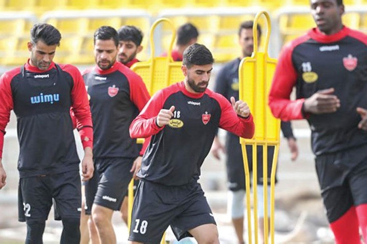 پرسپولیسی‌ها احتمالا از این هفته با ترکیب دومهاجمه بازی خواهند کرد.