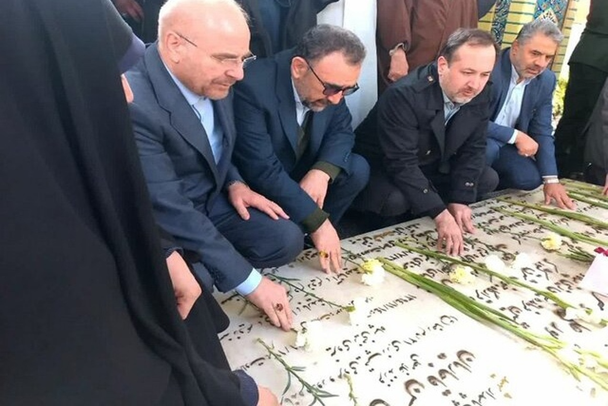 رئیس قوه مقننه صبح پنجشنبه ۱۳ بهمن و در دومین روز دهه فجر انقلاب اسلامی برای حضور در یادواره شهدا وارد شهرستان نیشابور شد.