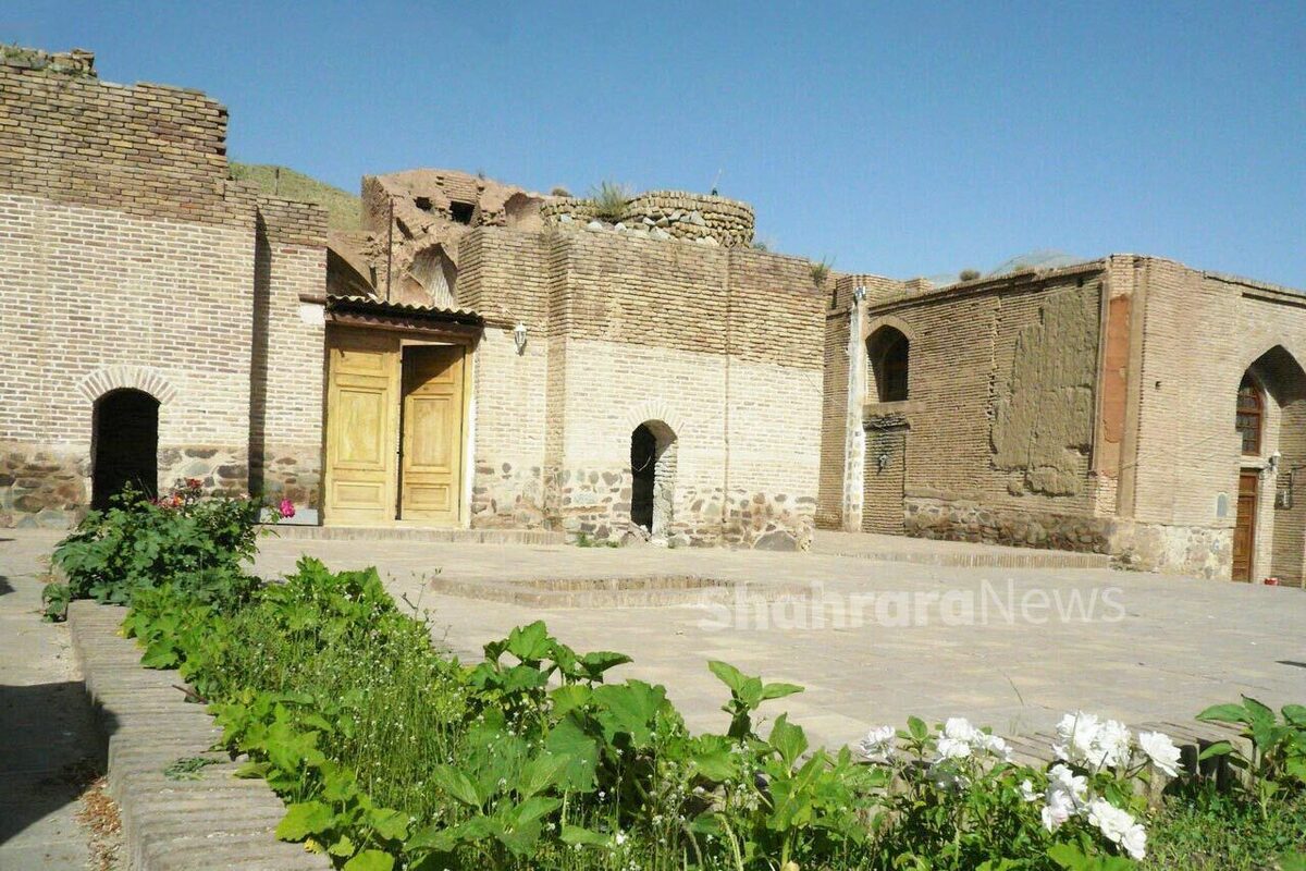 امروز می‌خواهیم به کدکن، زادگاه عطار نشابوری، شاعر بزرگ قرن ششم کشورمان، برویم.