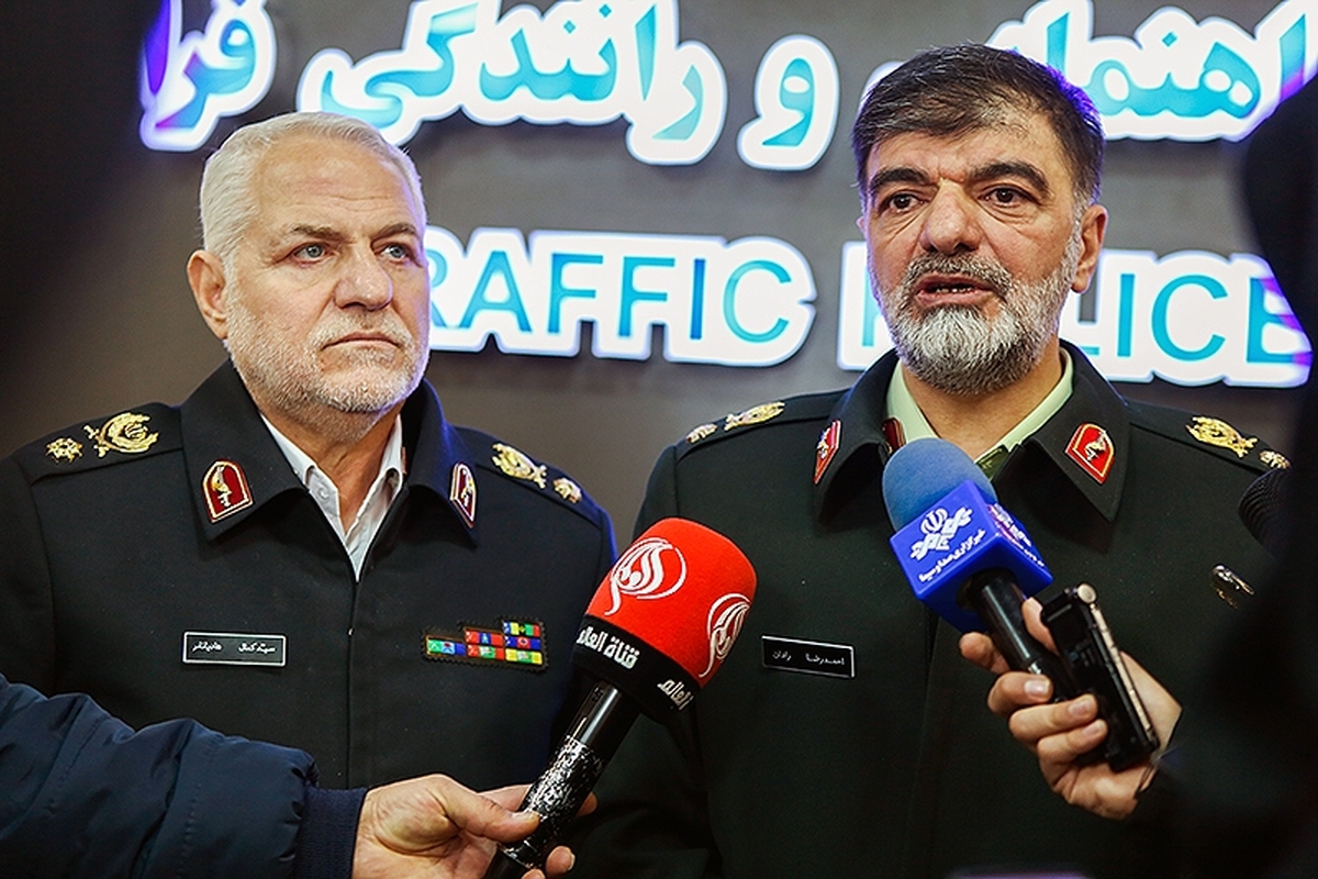 فرمانده کل انتظامی ایران گفت: مردم ما استحقاق این را دارند از جوامعی محسوب شوند که بحث انضباط اجتماعی، سرلوحه امور آن‌ها باشد، چرا که این موضوع یکی ازشاخصه‌های توسعه و پیشرفت کشور است.