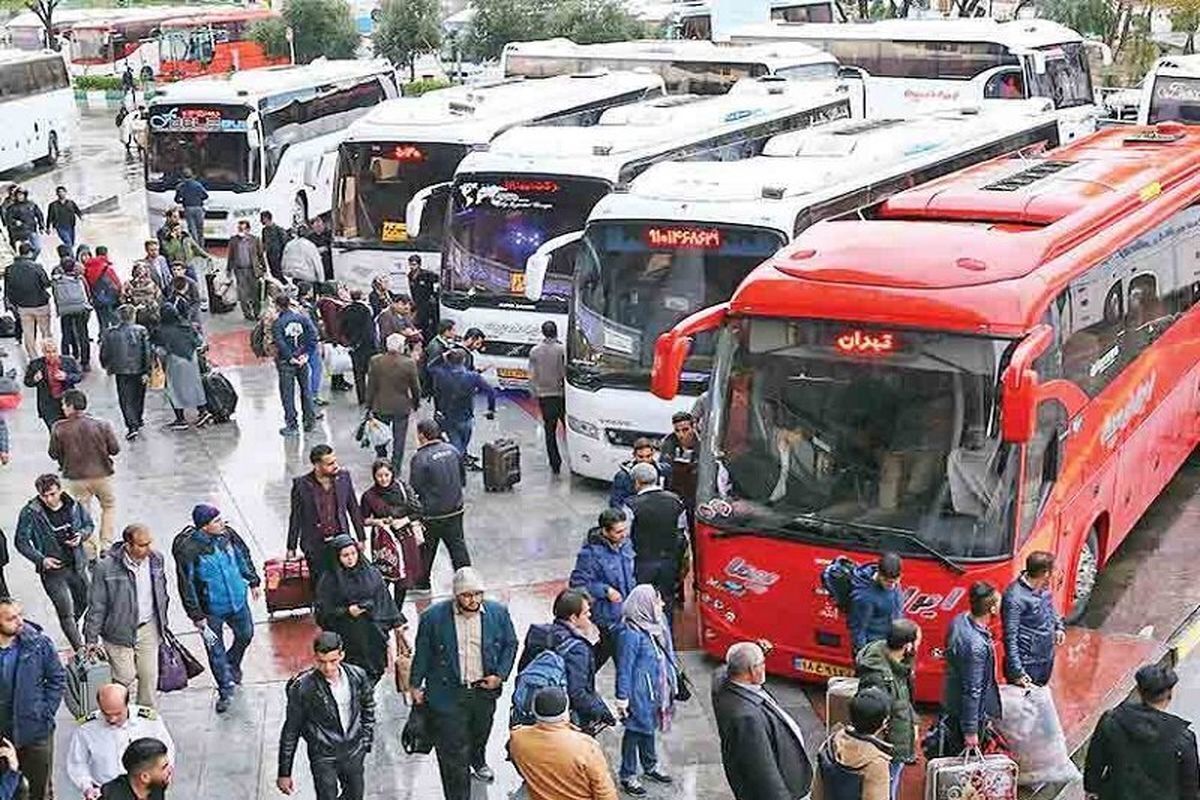 مدیرکل دفتر مسافر سازمان راهداری و حمل و نقل جاده‌ای کشور از فروش اینترنتی بلیت‌های نوروزی اتوبوس از اول اسفند خبر داد.