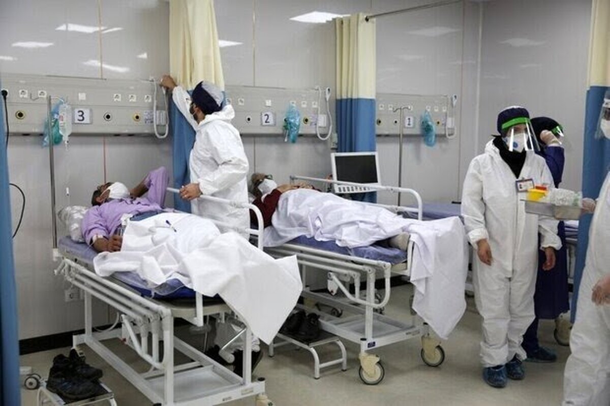رییس کمیته رسانه و اطلاع‌رسانی قرارگاه مدیریت کرونا در دانشگاه علوم پزشکی مشهد گفت: هم‌اکنون ۱۸ بیمار بدحال مبتلا به کرونا در بخش‌های مراقبت‌های ویژه زیر پوشش این دانشگاه در بیمارستانهای خراسان رضوی بستری هستند.