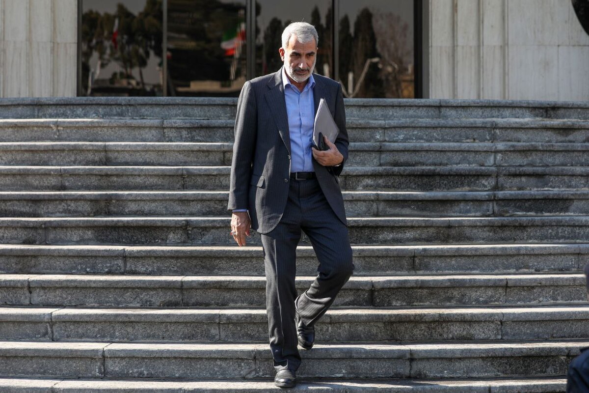 سخنگوی کمیسیون آموزش، تحقیقات و فناوری مجلس از برگزاری نشست طرح سئوال از وزیر آموزش و پرورش در این کمیسیون خبر داد و گفت: در این نشست یوسف نوری پاسخگوی سئوالات نمایندگان بود.