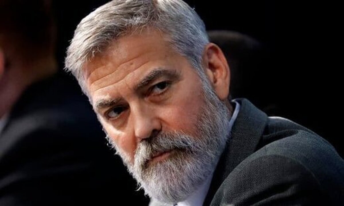 جرج کلونی برای ساخت یک سریال سیاسی با عنوان «دپارتمان» دوباره روی صندلی کارگردانی می‌نشیند.