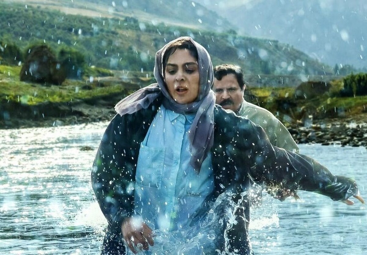 فیلم اگرچه به‌لحاظ بصری ملال‌آور نیست و بازی‌های بالنسبه مقبولی دارد و حتی ممکن است در لحظاتی شما را متأثر کند یا ضمن شیرین‌زبانی‌های علیسان لبخندی بر لبانتان بیاورد، مجموعا موفق نیست.