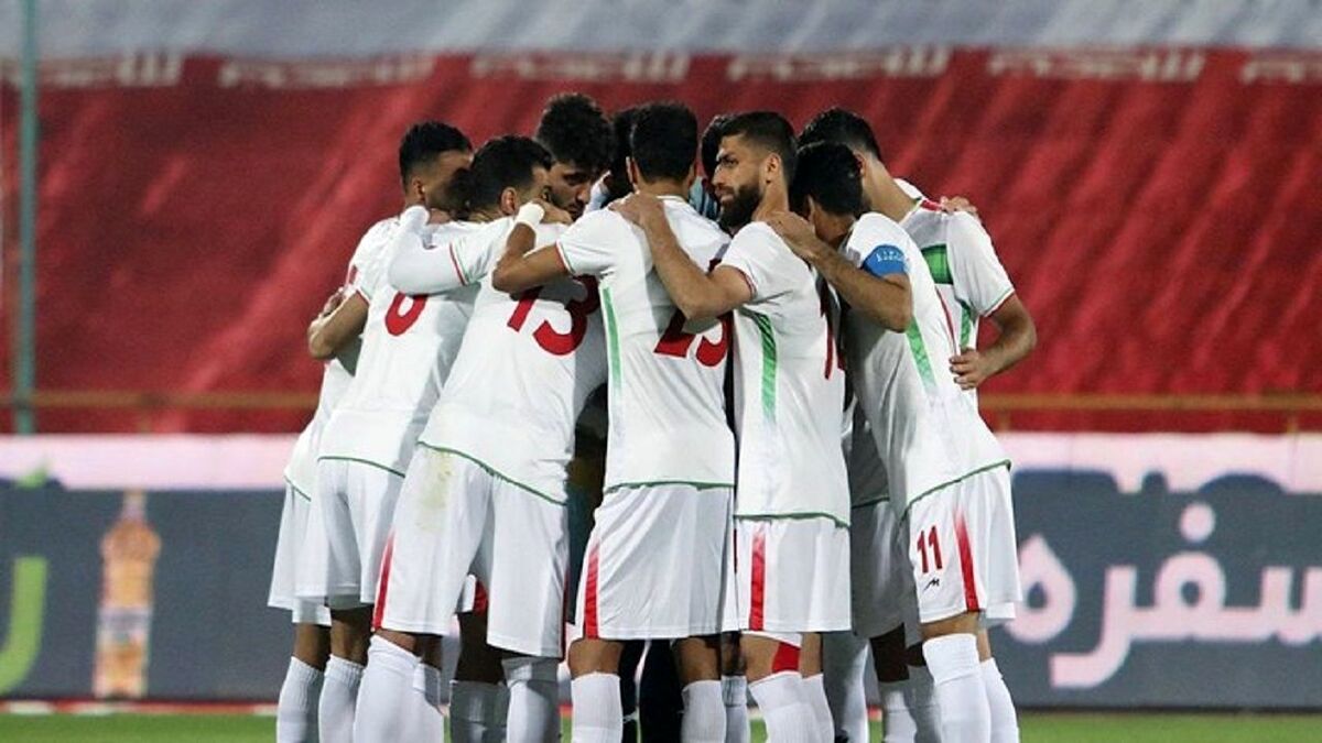 رئیس فدراسیون فوتبال تمایل زیادی برای استخدام سرمربی خارجی دارد.