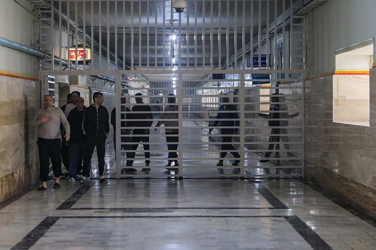 بعد از اعلام خبر عفو گسترده رهبر معظم انقلاب؛ با دستور رئیس قوه قضاییه، روسای دادگستری استان‌های کشور به همراه تیم‌های متشکل از قضات و مقام‌های قضایی کار بررسی و رصد پرونده محکومان و متهمان را آغاز کرده‌اند.