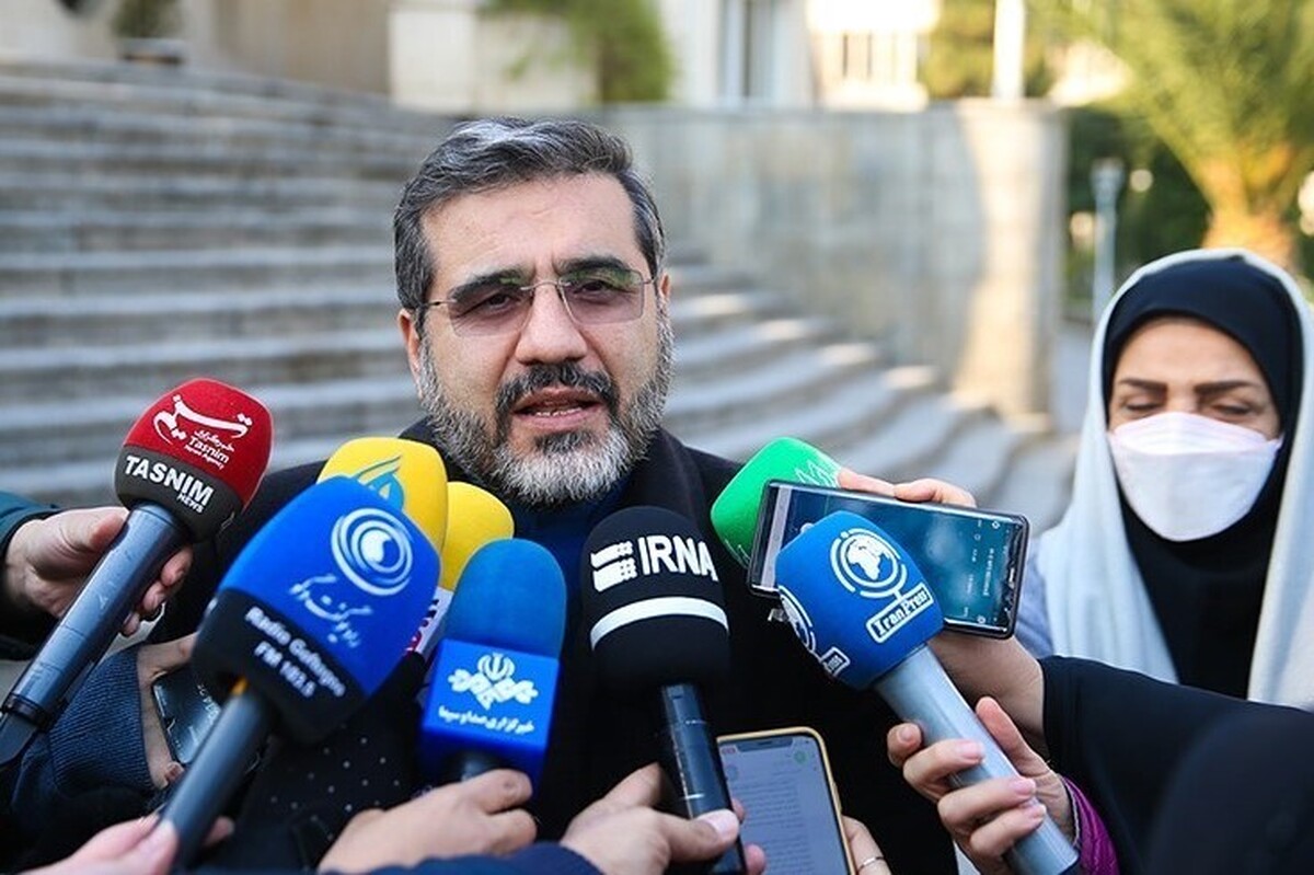 وزیر ارشاد تاکید کرد: فیلم‌های منتخب را تا دل روستا‌ها در سیستان و بلوچستان و خوزستان و مناطق مختلف کم برخوردار اکران می‌کنیم.