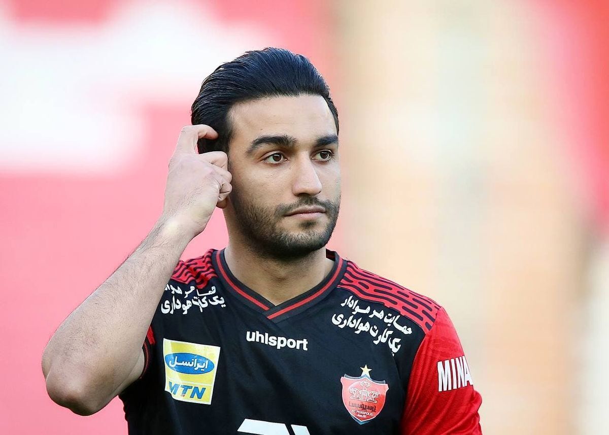 وضعیت بازیکن مازاد پرسپولیس این روزها پیچیده شده و مشخص نیست تکلیف او چه خواهد شد.