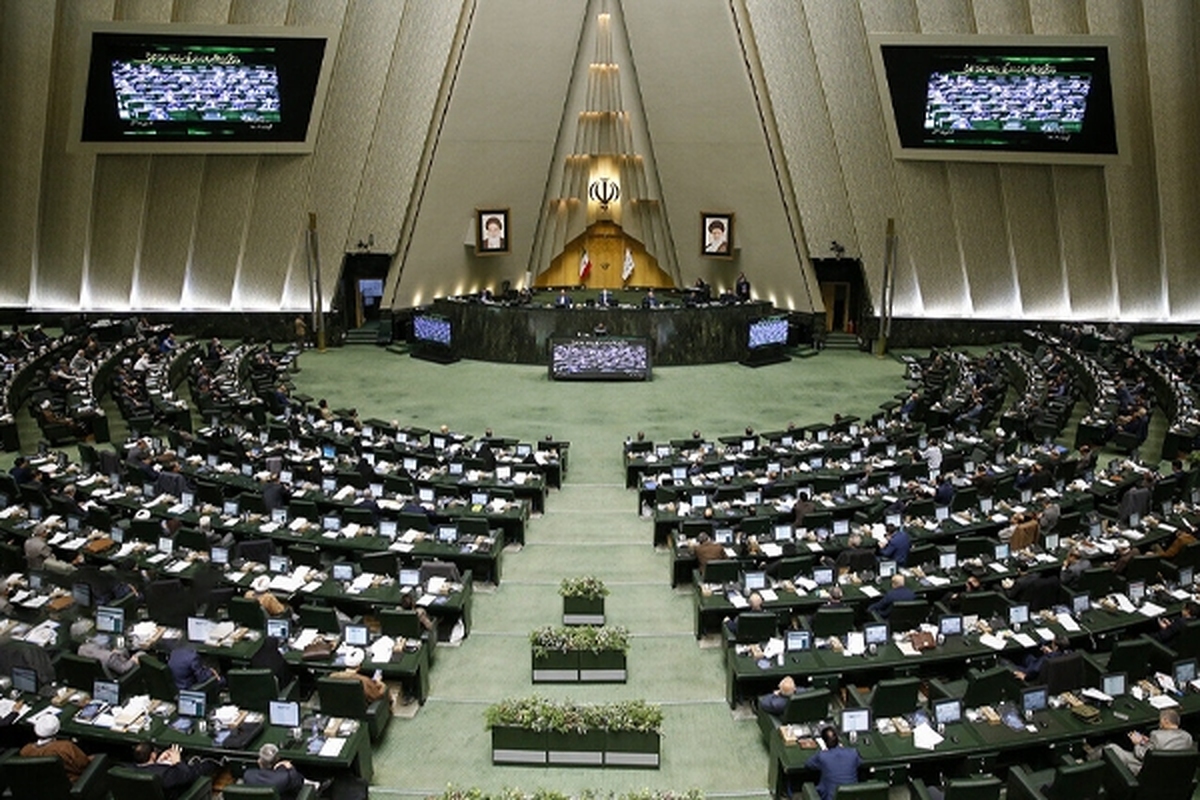 سخنگوی هیأت رئیسه مجلس با اعلام سفر رئیس دومای روسیه به تهران، جزئیات برنامه سومین نشست کمیسیون عالی پارلمانی مجالس ایران و روسیه را تشریح کرد.