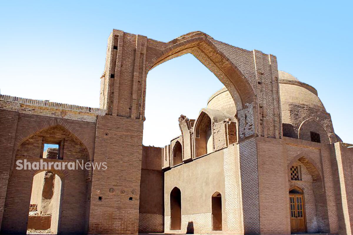 امروز برای دیدن یکی از بناهای تاریخی‌مذهبی خراسان بزرگ به شهرستان رشتخوار سفر می‌کنیم تا با مسجد باشکوه و زیبای این شهر آشنا شویم.