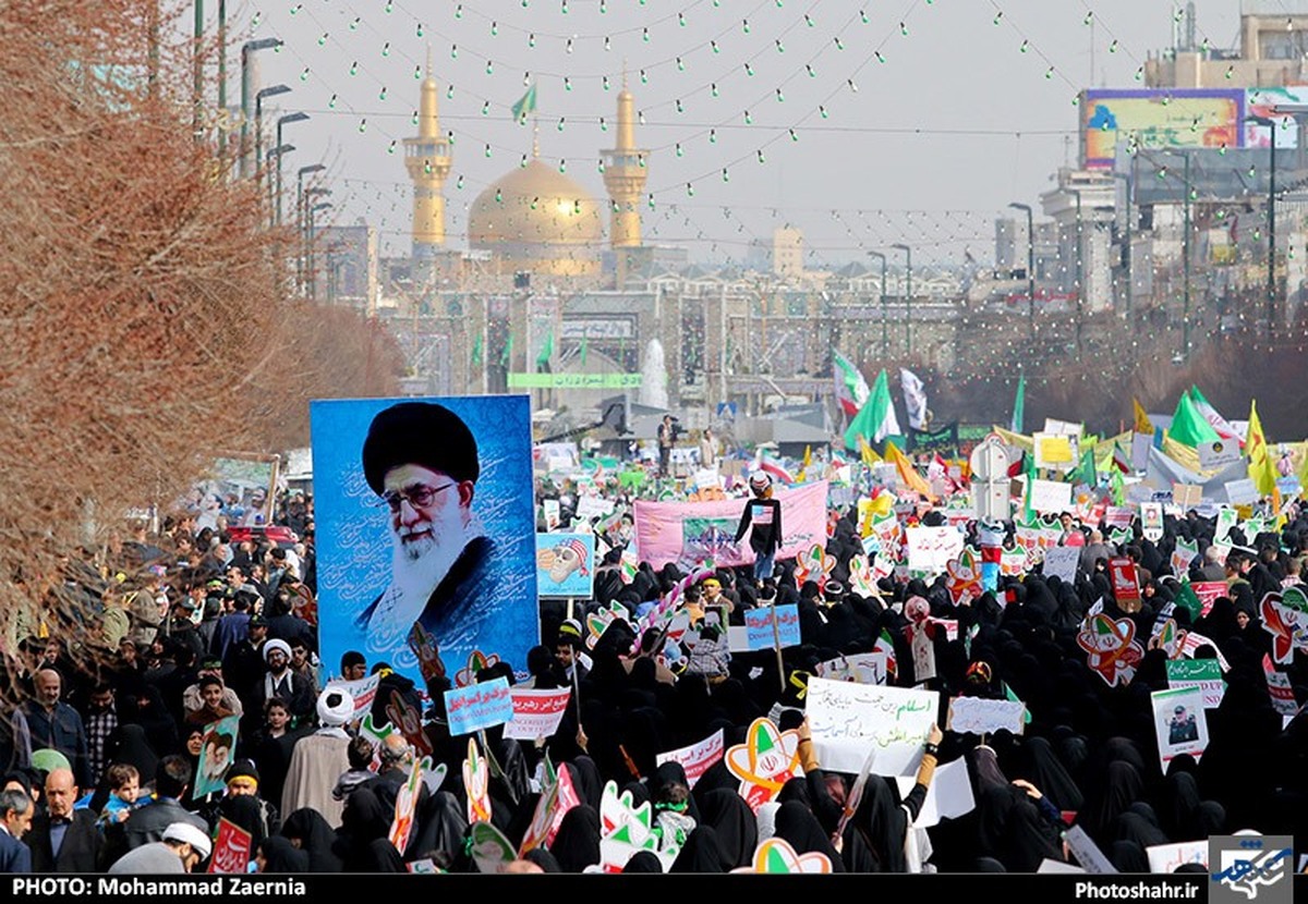 رئیس شورای هماهنگی تبلیغات اسلامی با بیان اینکه راهپیمایی ۲۲ بهمن امسال در ۱۴۰۰ شهر و ۳۸ هزار روستا برگزار خواهد شد، گفت: در تهران این مراسم از ساعت ۹ و نیم صبح آغاز و سخنران آن رئیس‌جمهور خواهد بود.
