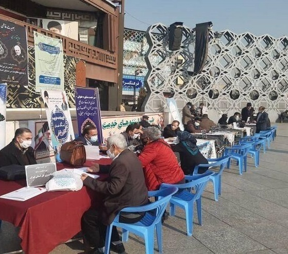 رئیس مرکز ارتباطات مردمی قوه قضاییه گفت: نخستین بار، در راهپیمایی ۲۲ بهمن، میز‌های خدمت قضایی و حقوقی، برپا می‌شود.