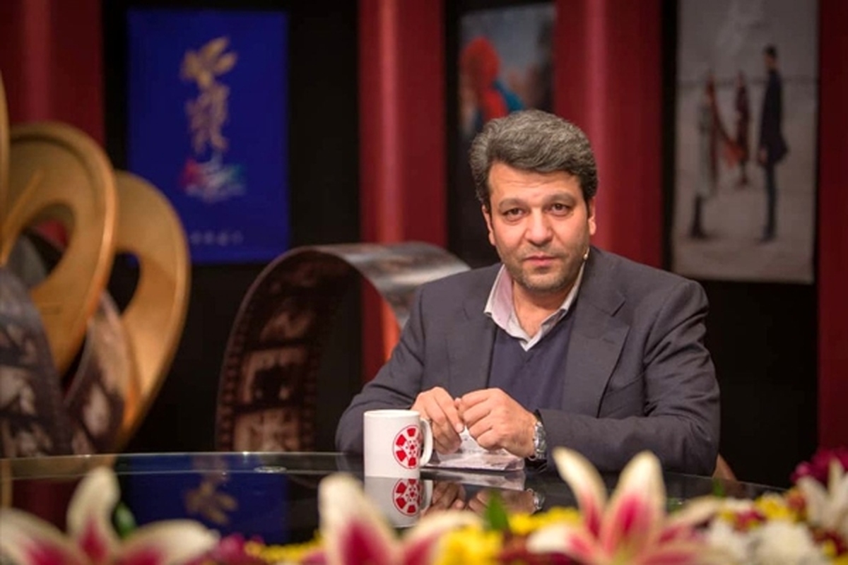 محمد خزاعی، رئیس سازمان سینمایی در سخنرانی خود در اختتامیه چهل و یکمین جشنواره فیلم فجر گفت: امروز من دست تک تک مردم را می بوسم که در راهپیمایی شرکت کردند و در سالن‌های نمایش حضور داشتند.