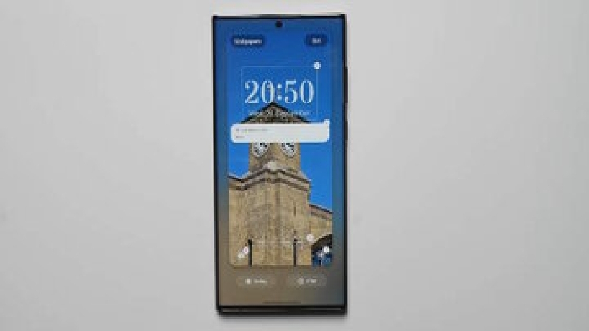صفحه قفل گوشی‌های سامسونگ دارای یک قابلیت مخفی و مفید به‌نام Touch and Hold Edit است.
