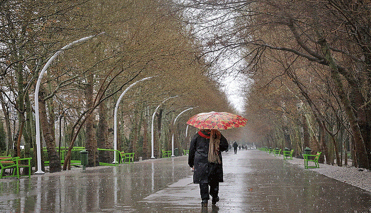 سخنگوی صنعت آب کشور با توجه به بارش‌های امیدوارکننده برف در کشور گفت: در سومین سال متوالی خشک هستیم بارش هایمان زیر نرمال است و بر اساس آمار وزارت نیرو همچنان۱۰ درصد نسبت به وضعیت نرمال فاصله داریم.