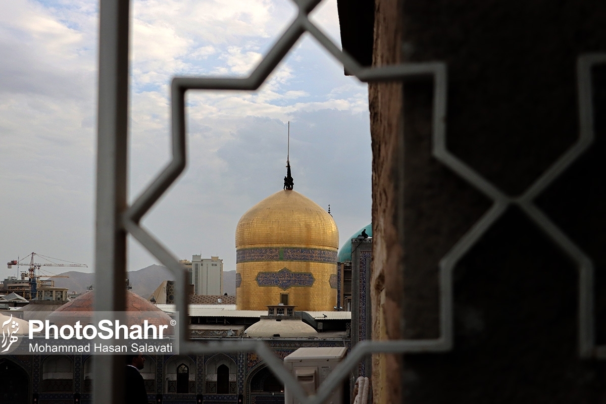 همزمان با ۲۴ ماه رجب‌المرجب سالروز شهادت امام هفتم شیعیان حضرت موسی بن جعفر (ع) ویژه برنامه‌هایی در شب و روز شهادت این امام همام در حرم مطهر رضوی تدارک دیده شده است.