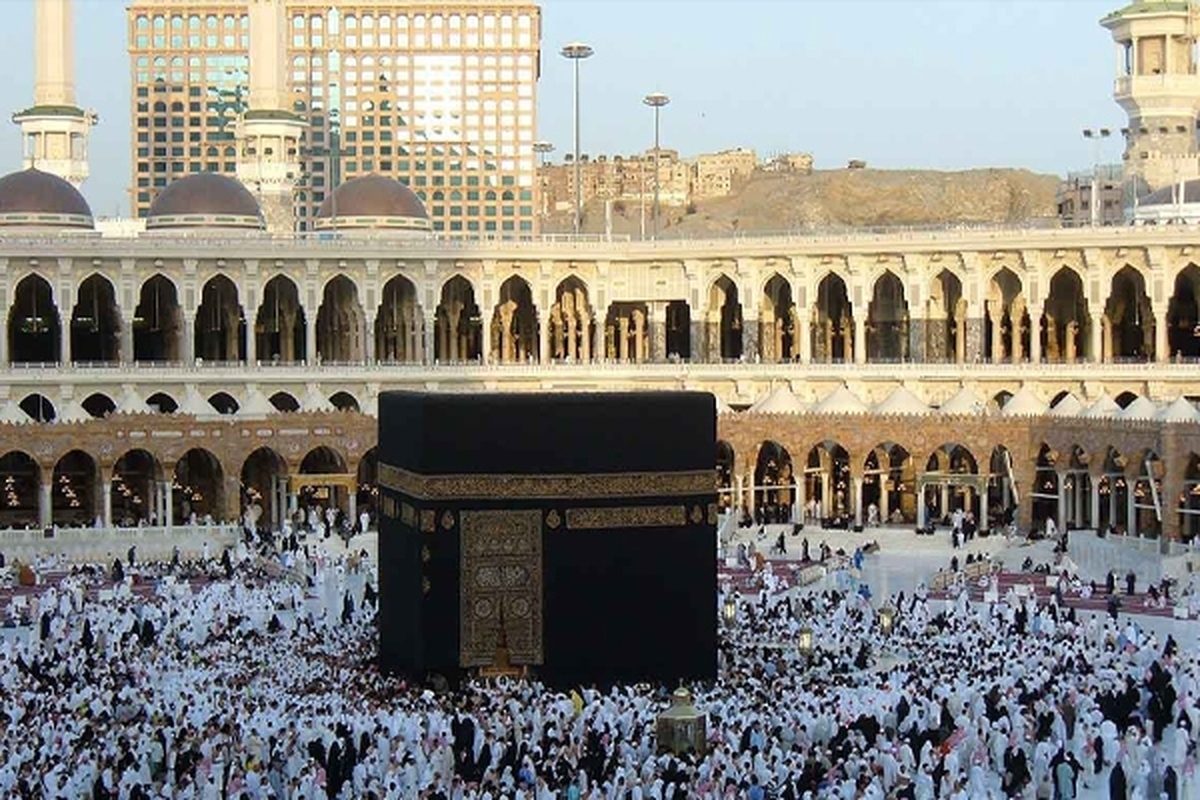 معاون امور حج و عمره سازمان حج و زیارت گفت: ثبت نام متقاضیان حج تمتع ۱۴۰۲ از ۱۰ اسفند ماه انجام می‌پذیرد.
