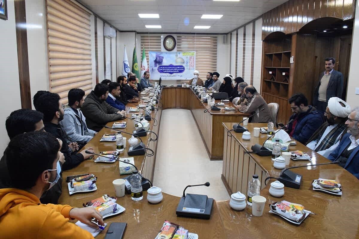 در نشست پایانی از سلسله نشست‌های علمی همایش بین‌المللی تبیین اندیشه‌های دفاعی مقام معظم رهبری بر ضرورت گسترش مطالعات و هم اندیشی‌های علمی مشترک و هم افزا پیرامون اندیشه‌ها و مبانی فکری مقام معظم رهبری تاکید شد.