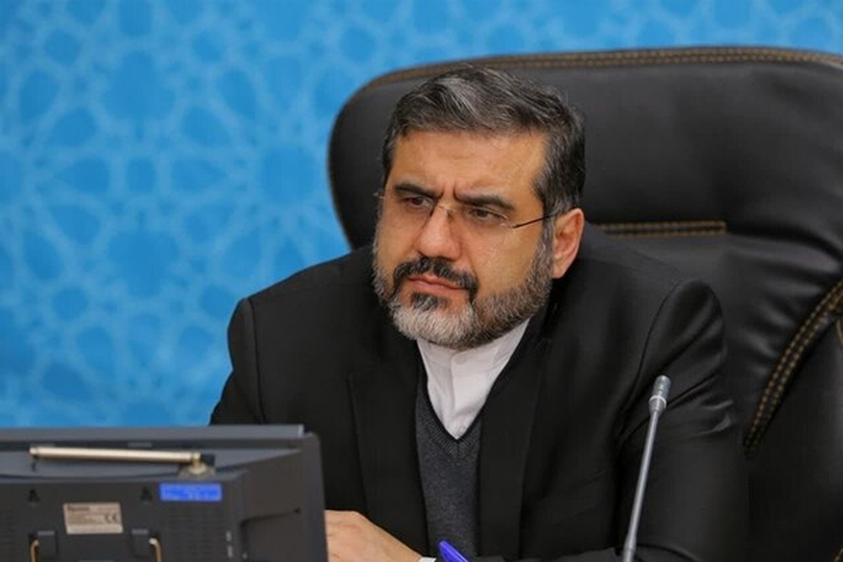 وزیر فرهنگ و ارشاد اسلامی در نخستین روز از جشنواره موسیقی فجر برای تماشای اجرای ارکستر موسیقی ملی ایران در تالار وحدت حاضر شد و درباره گسترش فعالیت‌های حوزه موسیقی گفت: در موضع گسترش فعالیت‌های حوزه موسیقی هیچ مانعی نداریم بلکه مشوق هم هستیم. ان شاءالله دوستان تلاش می‌کنند هم بحث آموزش‌ها و هم موضوع حمایت از گروه‌های خاص را در دستور کار قرار دهند.