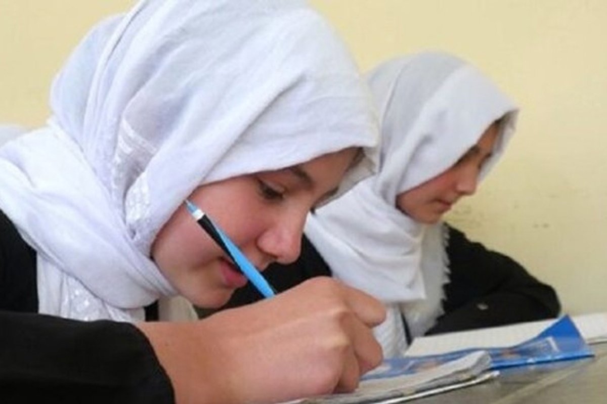 یونسکو با اختصاص روز جهانی به آموزش زنان افغانستان اعلام کرد که منع تحصیل دختران در افغانستان غیرقابل قبول است.