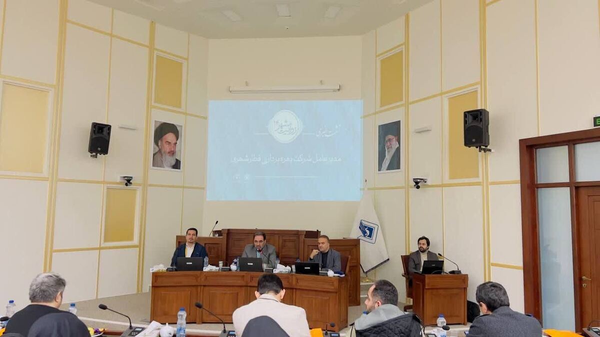 مدیرعامل شرکت بهره‌برداری قطارشهری مشهد گفت: یکی‌ از دغدغه‌های مدیریت شهری معضل حمل‌و‌نقل و ترافیک بوده است. راهکار‌های مختلفی برای این موضوع نیز پیشنهاد شده که ایجاد احداث تقاطع‌های غیرهمسطح، تعریض خیابان‌ها و‌... از جمله آن‌هاست. 
