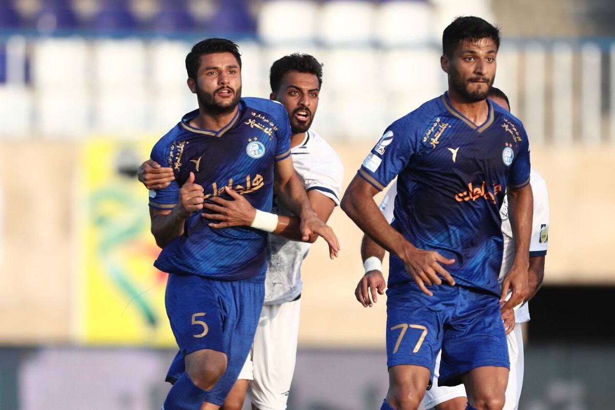 استقلال باید روز پنجشنبه در ورزشگاه آزادی به مصاف ملوان بندرانزلی برود.
