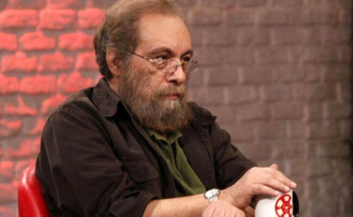 مسعود فراستی با انتشار ویدیویی عدم حضورش را  در دور تازه برنامه سینمایی هفت اعلام کرد.