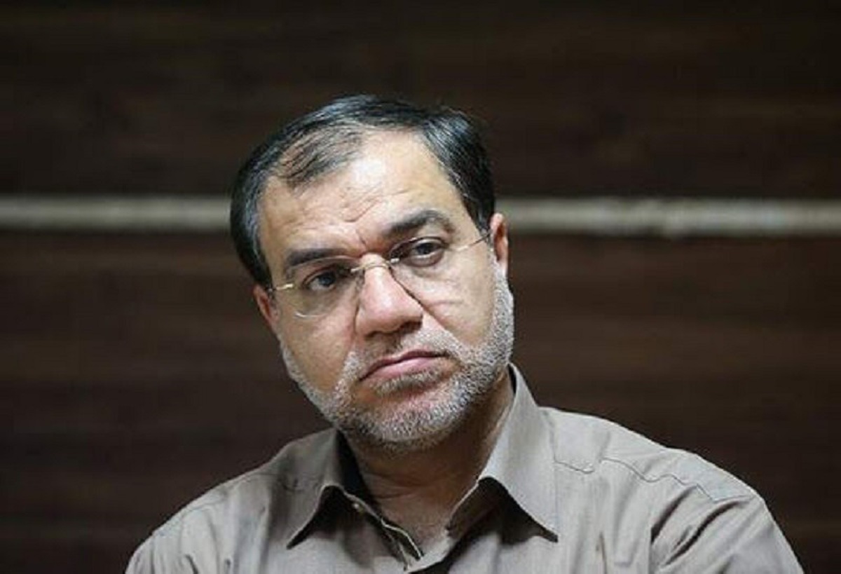 یک عضو دفتر نشر آثار رهبر انقلاب به استفاده برخی افراد از واژه بانوی اول واکنش نشان داد.