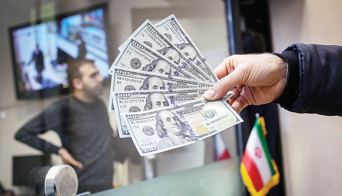 رییس کل بانک مرکزی با اعلام اینکه در عملیات احیای ثبات ارزی روز خوب، معمولی و ناپایداری را گذراندیم، تاکید کرد: تیم بانک مرکزی با بررسی عوامل و رفع اشکالات به مداخله و نرخ‌سازی خود ادامه خواهد داد.