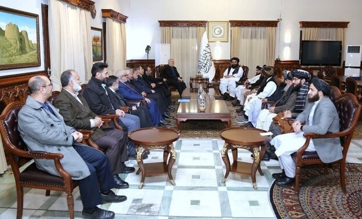 حافظ ضیاء احمد، معاون سخنگو و معاون روابط عمومی وزارت‌ امور خارجه امارت اسلامی از دیدار امیرخان متقی سرپرست وزارت خارجه افغانستان با حسن کاظمی قمی نماینده ویژه رئیس جمهور در امور افغانستان و سرپرست جدید سفارت کشورمان در این کشور خبر داد.