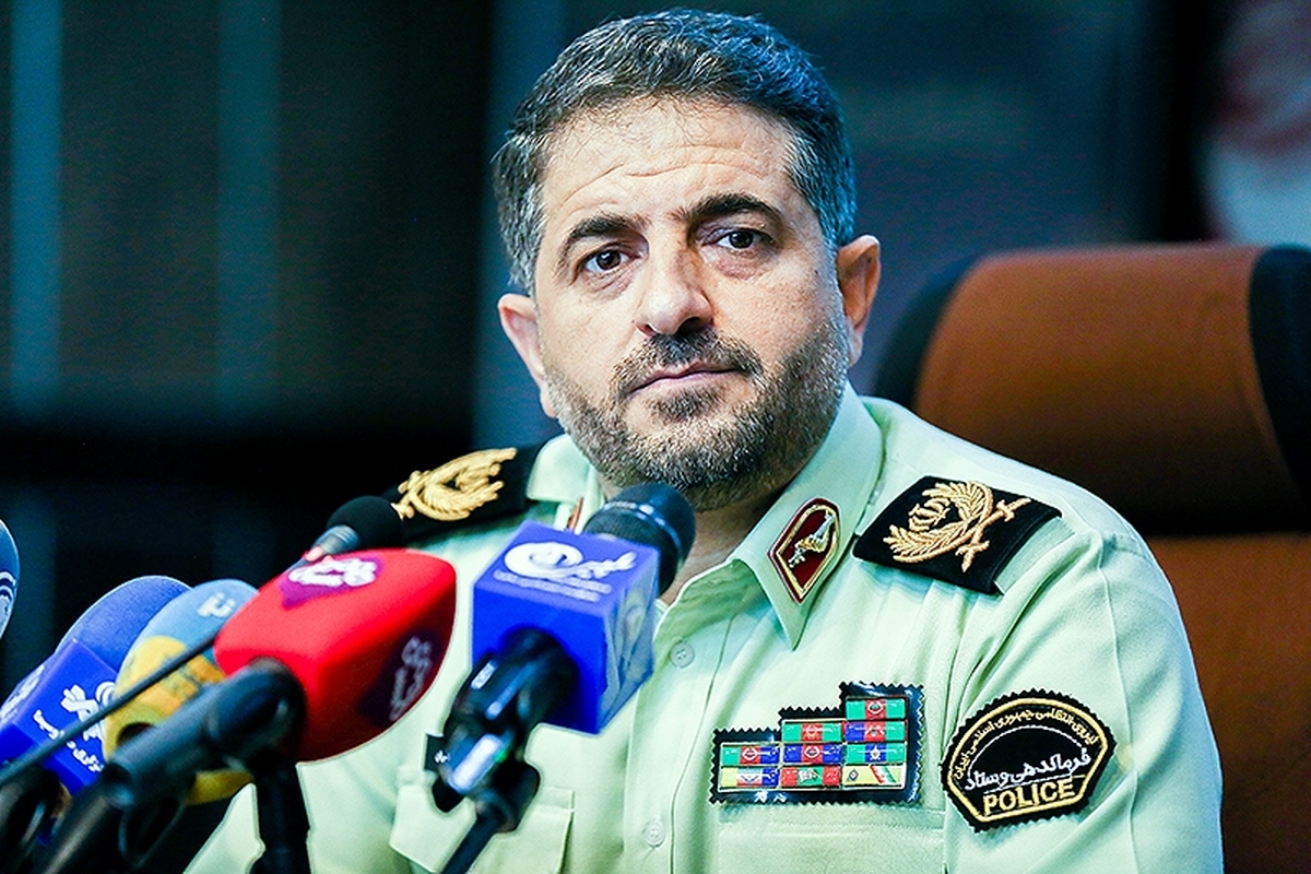 سخنگوی فراجا با محکوم‌کردن حادثه تیراندازی در سفارت آذربایجان گفت: پلیس تامین امنیت اماکن دیپلماتیک را وظیفه خود دانسته و در این خصوص اهتمام ویژه دارد.