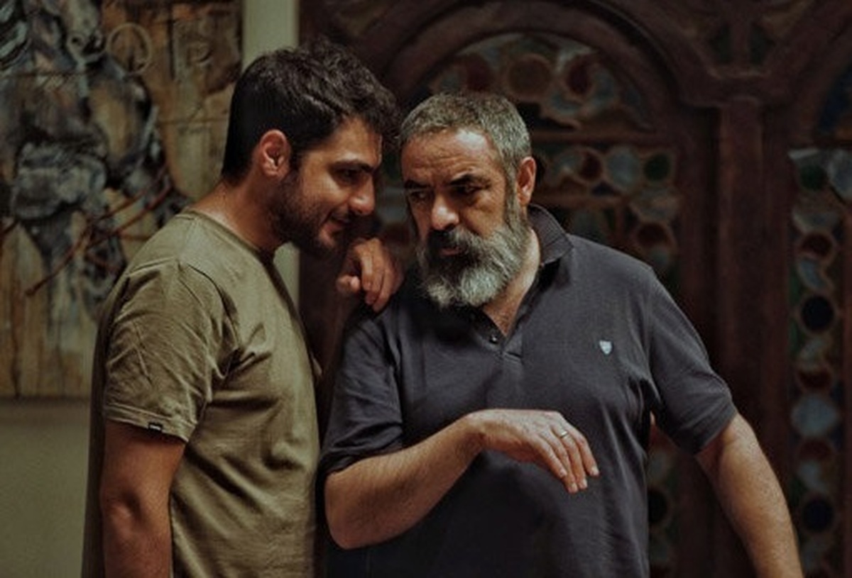 فیلم سینمایی استاد نخستین ساخته سیدعماد حسینی و به تهیه‌کنندگی بهروز افخمی در جشنواره چهل و یکم نمایش داده خواهد شد.