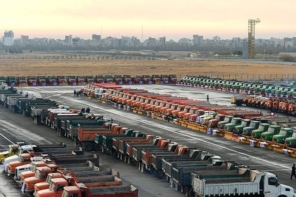 مدیرعامل سازمان همیاری شهرداری‌های خراسان رضوی گفت: ۱۳ میلیارد و ۳۰۰ میلیون تومان از ابتدای امسال برای بهسازی و تجهیز ناوگان ماشین آلات عمرانی و حمل و نقل درون شهری شهرداری‌های استان هزینه شده است.