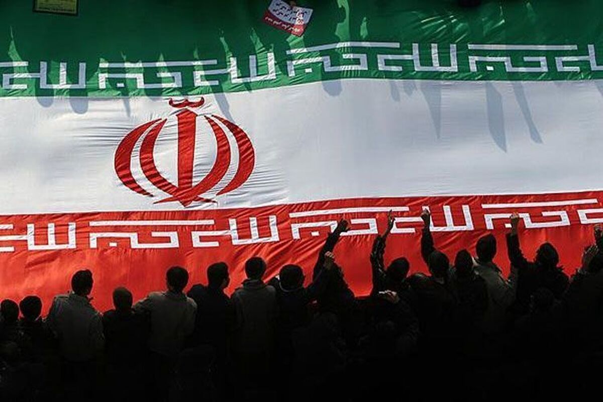 کتاب «در مسیر پیشرفت» منتشر شد