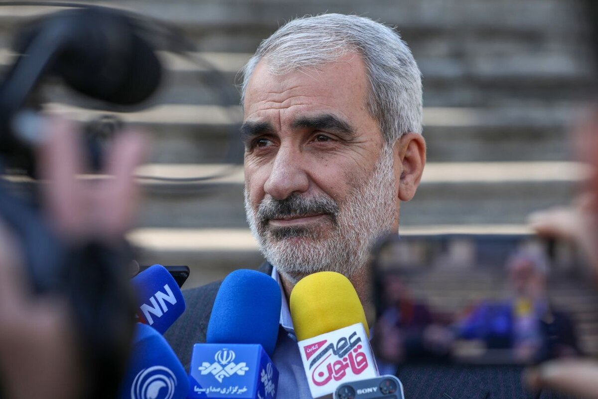 وزیر آموزش و پرورش گفت: اطلاع‌رسانی درباره مسمومیت‌های اخیر در مدارس دخترانه برخی از شهر‌های کشور به عهده وزارت کشور است.