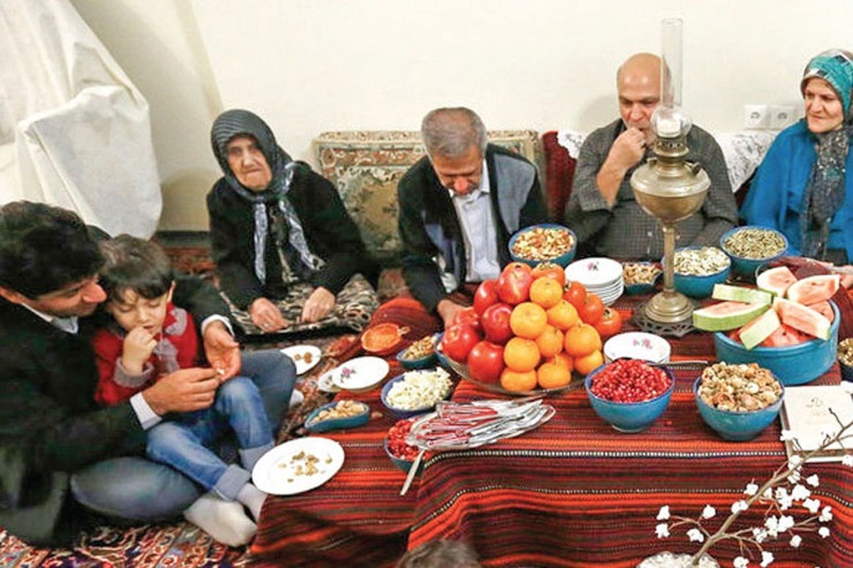 صداوسیما سبک زندگی مصرف گرا را چنان با زرق وبرق به خورد خانواده ایرانی می‌دهد که آن‌ها را برای تأمین کالا‌های حتی غیرضروری وارد کارزار می‌کند.