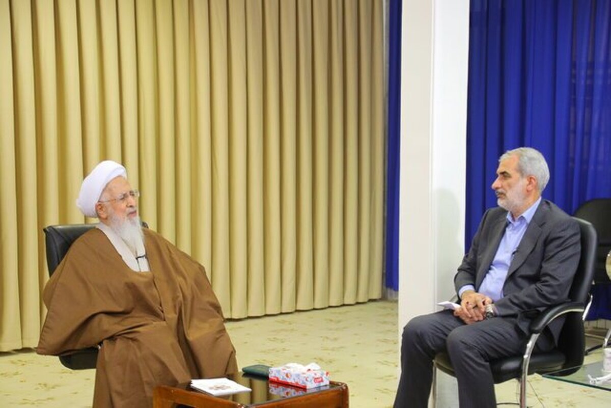 آیت الله العظمی جوادی آملی مشخص نشدن منشاء مسمومیت دانش‌آموزان در مدارس را رعب‌آور دانست و گفت: لازم است مسئولان با مدیریت این کار را هرچه زودتر سامان ببخشند و مردم را از نگرانی در بیاورند.