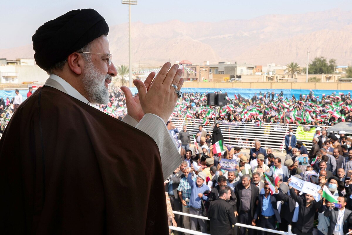 معاون اجرایی رئیس جمهور گفت: در دومین سفر استانی رئیس‌ جمهور به استان بوشهر ۸۲ مصوبه به تصویب رسید که در این قالب بیش از هشت هزار  و ۱۰۰ میلیارد تومان منابع برای توسعه عمرانی این استان اختصاص یافته است.