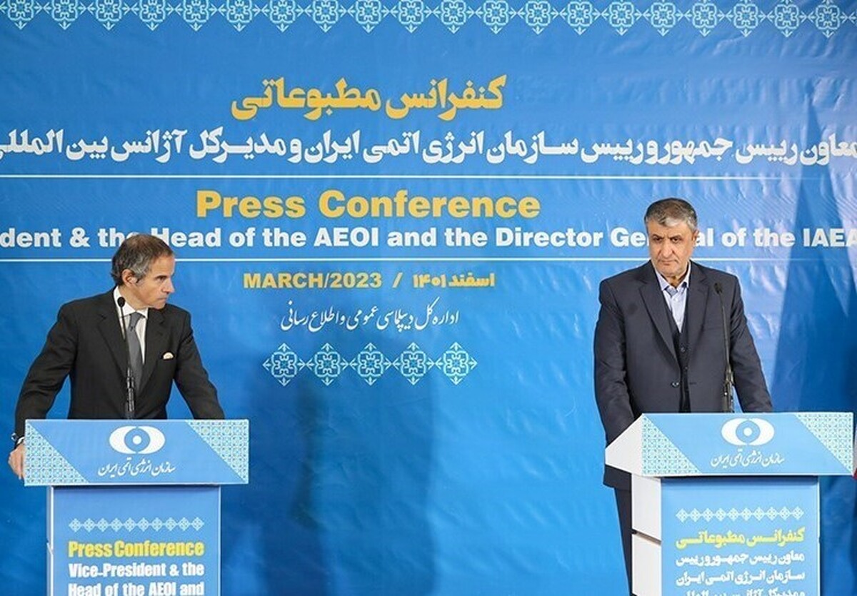 نشست خبری مشترک مدیرکل آژانس بین‌المللی انرژی اتمی و رئیس سازمان انرژی اتمی ایران پس از دور نهایی مذاکرات در تهران برگزار شد.