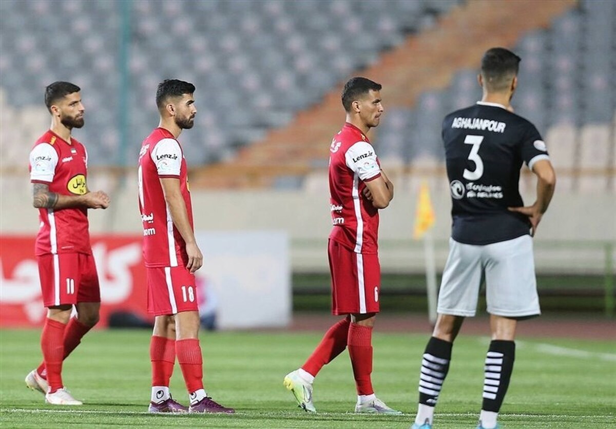 تیم فوتبال پرسپولیس از ظهر روز یکشنبه، ۱۴ اسفندماه به مصاف تراکتور می‌رود.